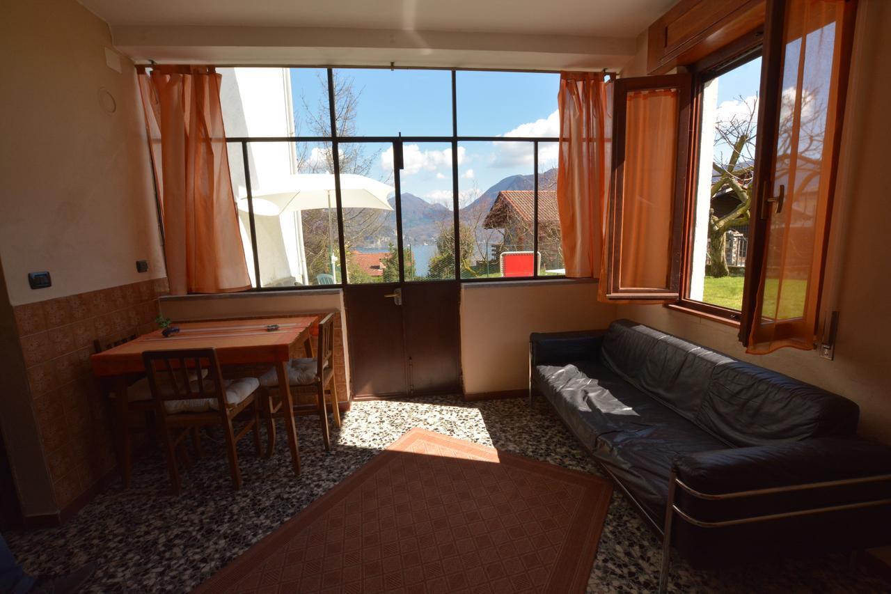 Appartement Casa Trinità à Ghiffa Extérieur photo